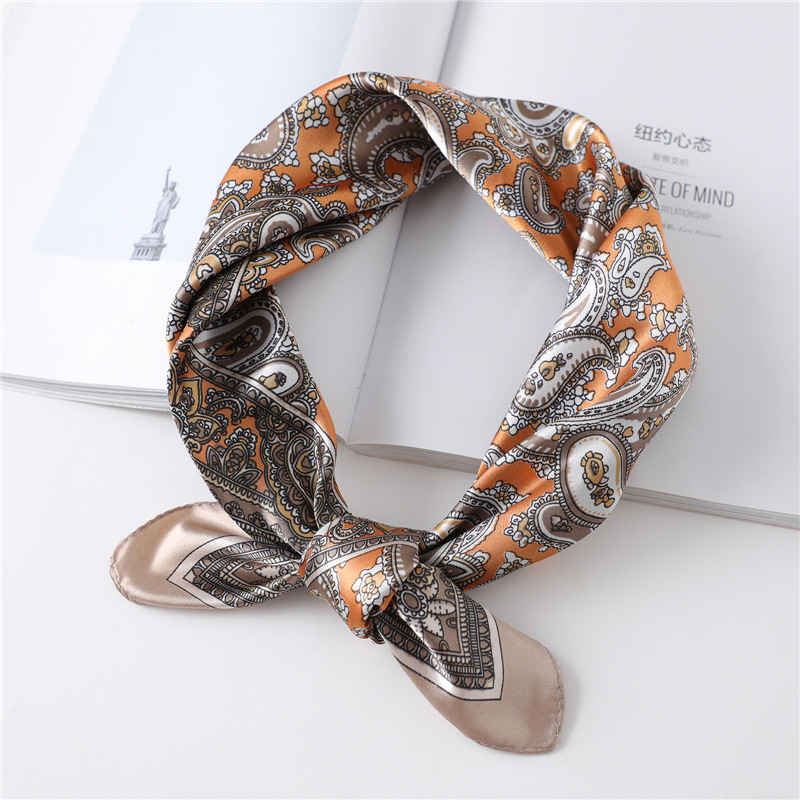 Lenço de Seda Quadrado de Luxo - Scarf Silk Square avaliação e preço